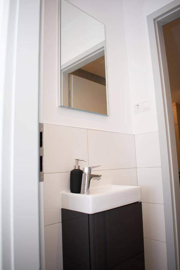 Luxury Cozy 2 Bdr Downtown Apt.5 Budapest Exterior photo